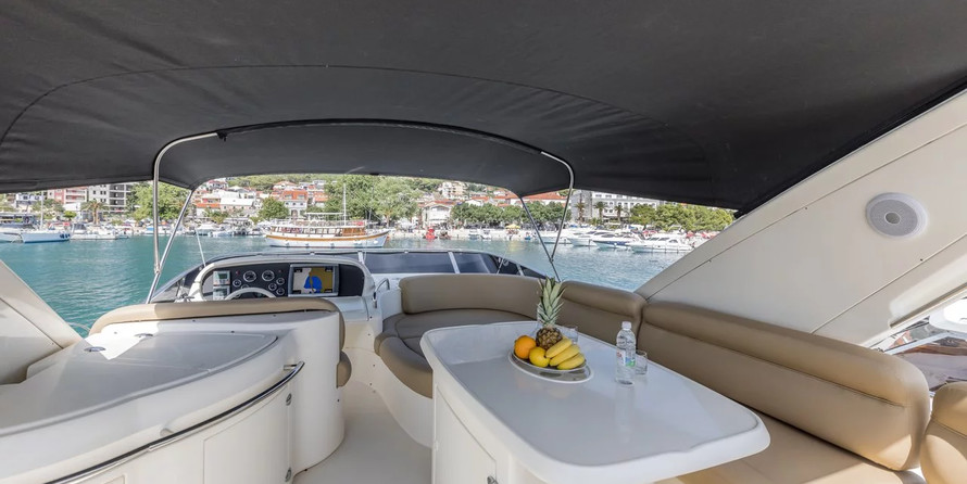 Azimut 62 Fly - 3 + 2 cab.