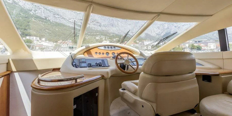 Azimut 62 Fly - 3 + 2 cab.