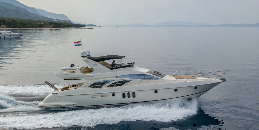 Azimut 62 Fly - 3 + 2 cab.