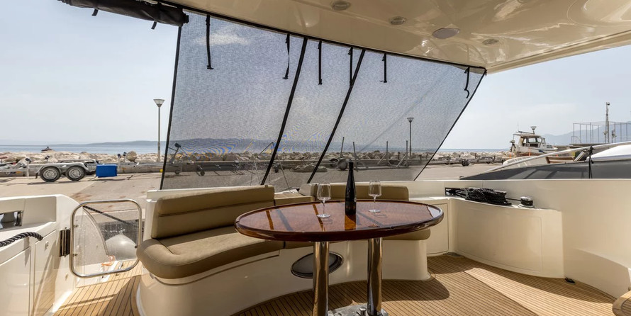 Azimut 62 Fly - 3 + 2 cab.