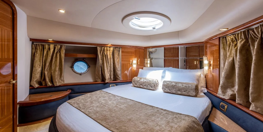 Azimut 62 Fly - 3 + 2 cab.