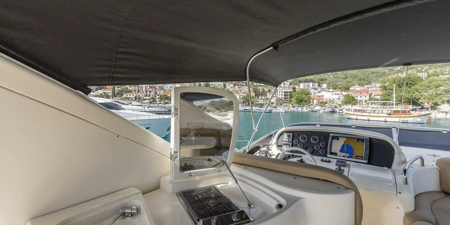 Azimut 62 Fly - 3 + 2 cab.