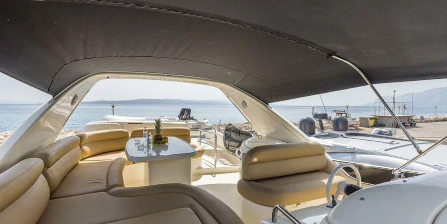 Azimut 62 Fly - 3 + 2 cab.