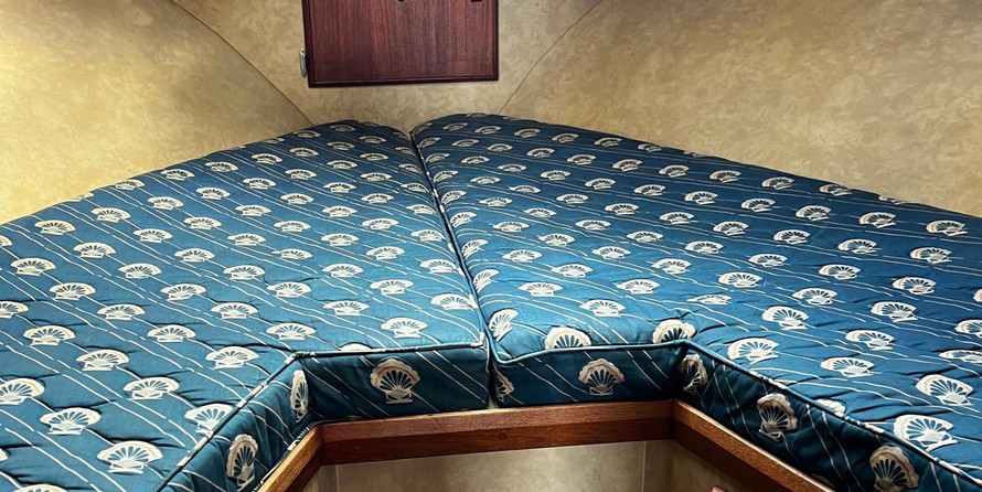 Bertram 60 Convertible