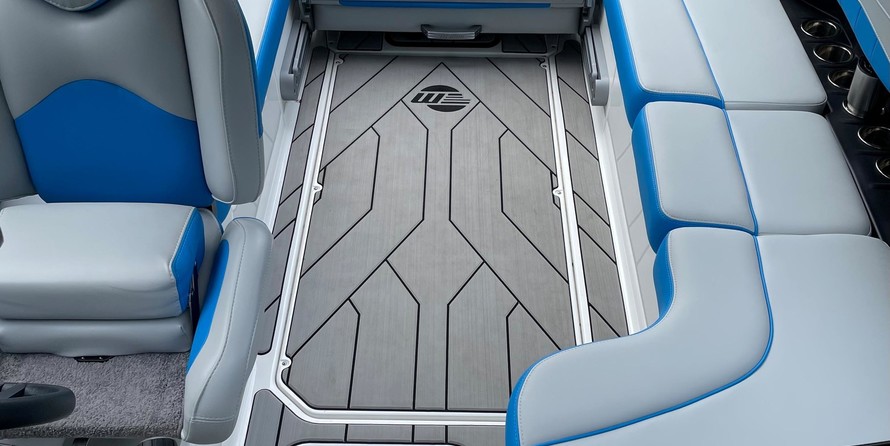 Malibu Wakesetter 23 LSV