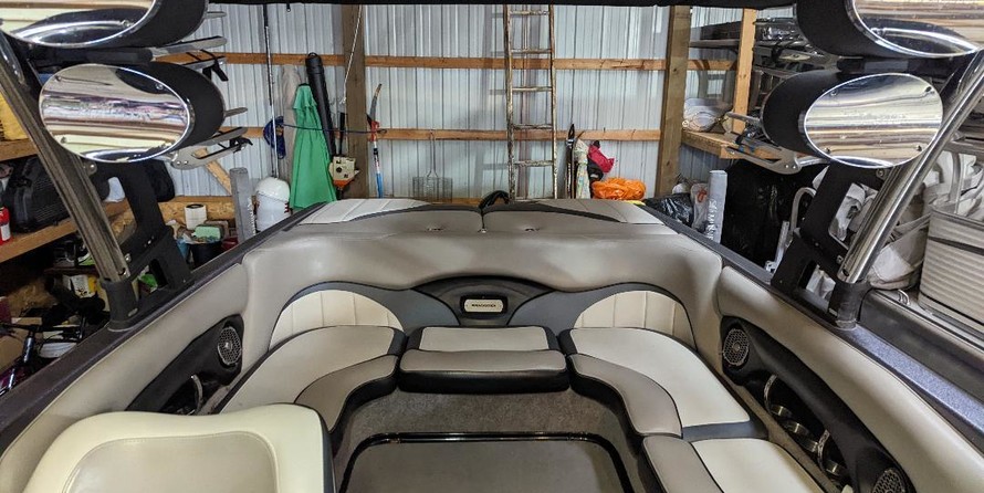 Malibu Wakesetter 23 LSV