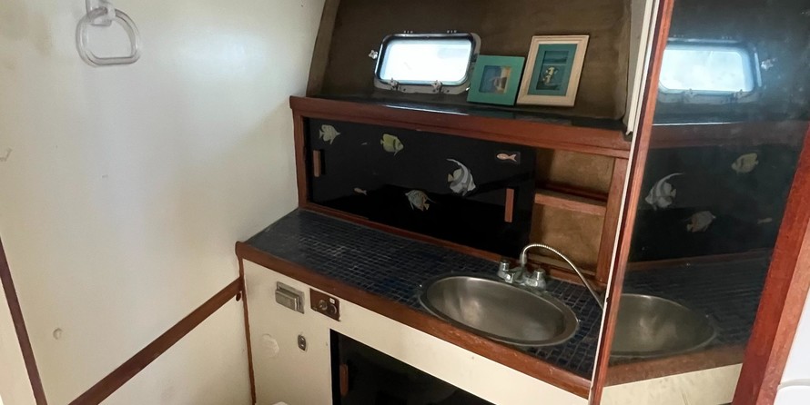 Chris-Craft Launch 38