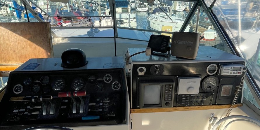 Chris-Craft Launch 38