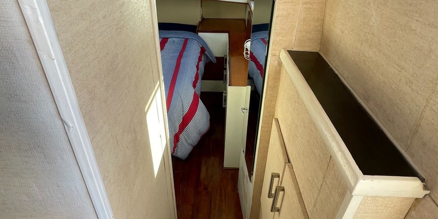 Chris-Craft Launch 38