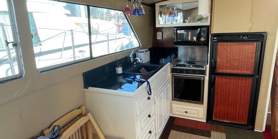 Chris-Craft Launch 38