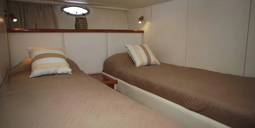 SUNSEEKER CAMARGUE 47