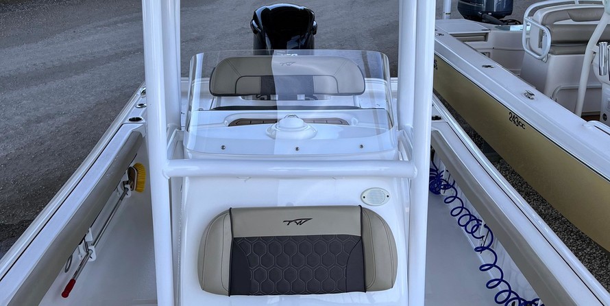 Parker 2300 Big Bay
