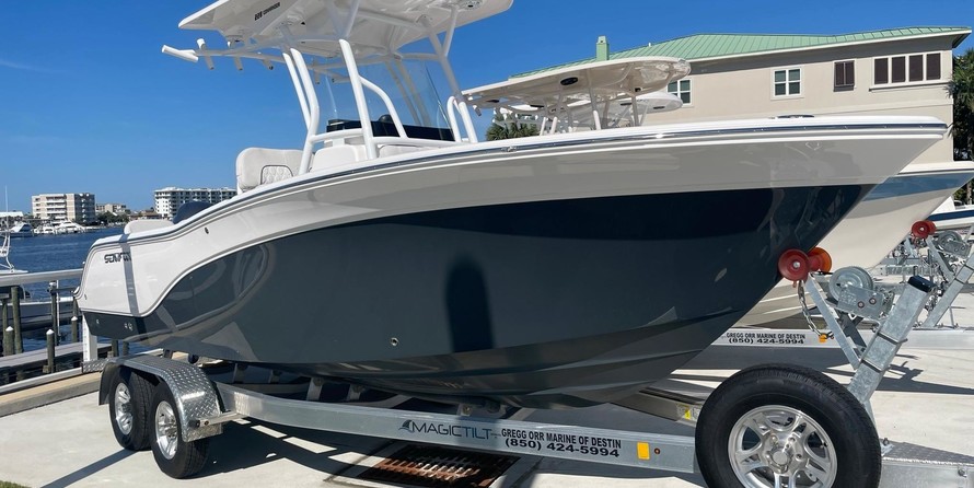 228 Sea Fox Commander