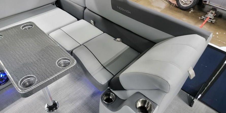 60 x 16 tri-toon passenger vessel