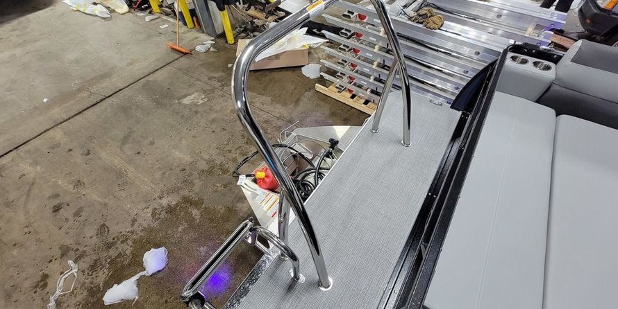 60 x 16 tri-toon passenger vessel