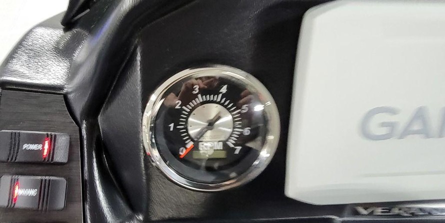 60 x 16 tri-toon passenger vessel