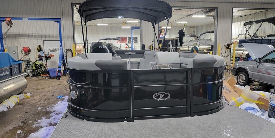 60 x 16 tri-toon passenger vessel