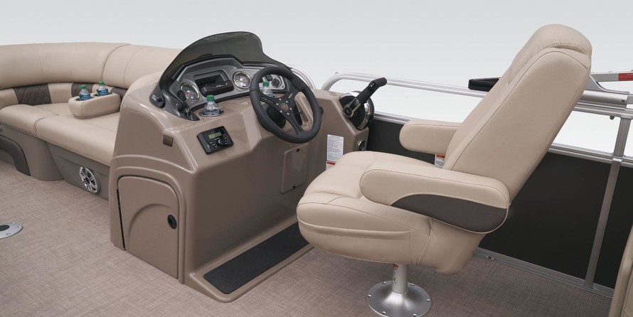 Sun Tracker Party Barge 22 DLX