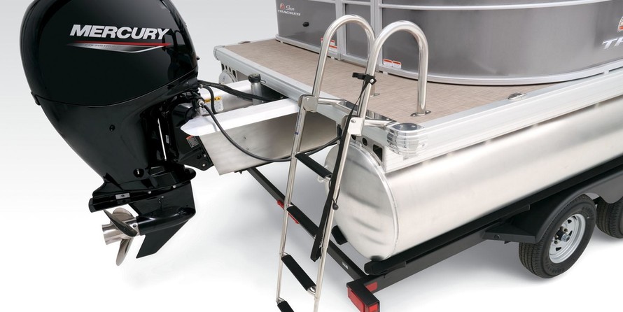 Sun Tracker Party Barge 22 DLX