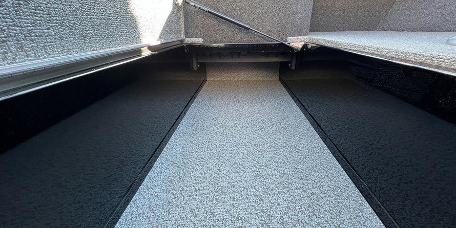 Lund Boats 1875 Crossover XS