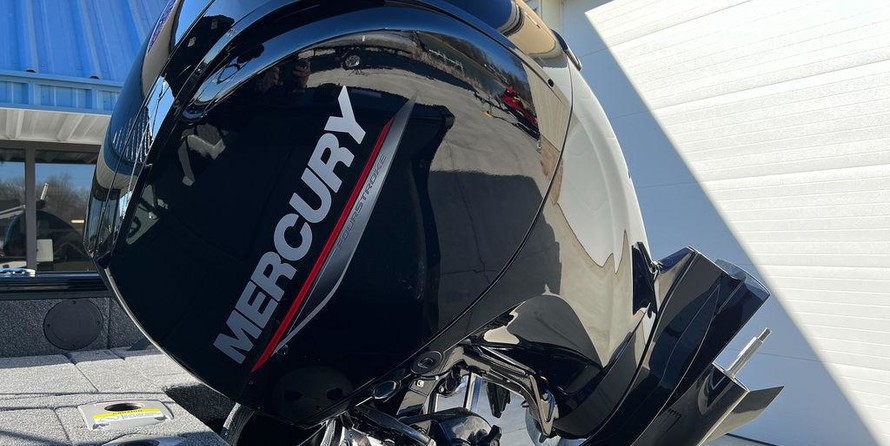 Lund Boats 1875 Crossover XS