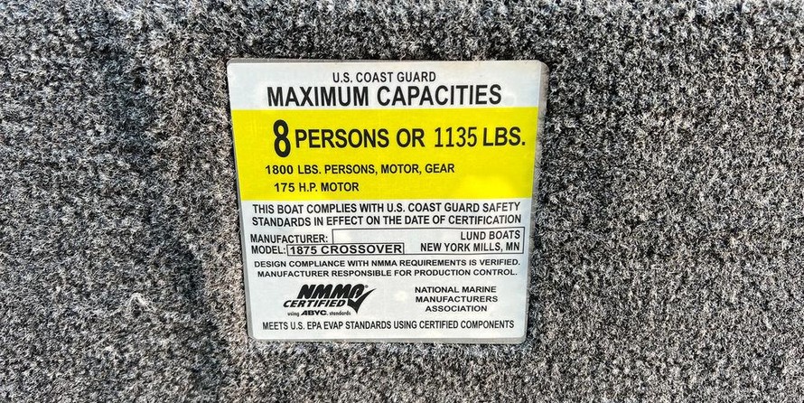 Lund Boats 1875 Crossover XS