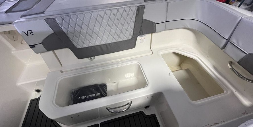 Bayliner VR5 BOWRIDER