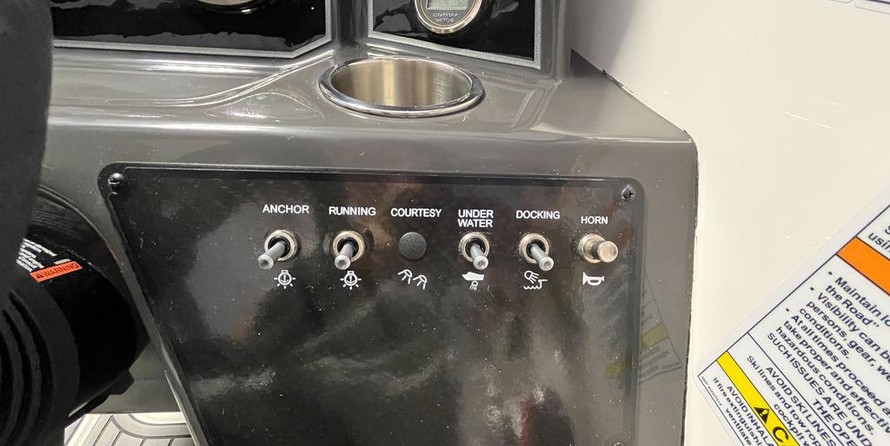 Bayliner VR5 BOWRIDER