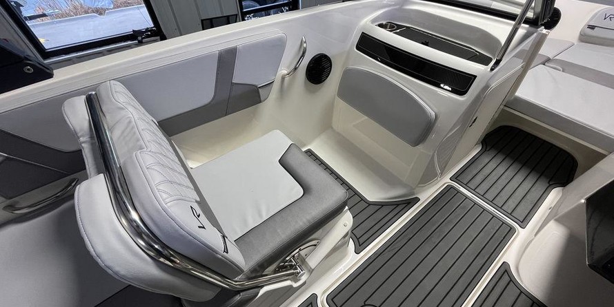 Bayliner VR5 BOWRIDER