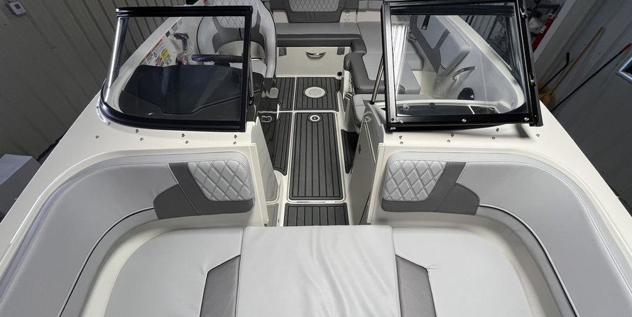 Bayliner VR5 BOWRIDER