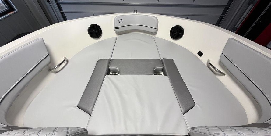 Bayliner VR5 BOWRIDER