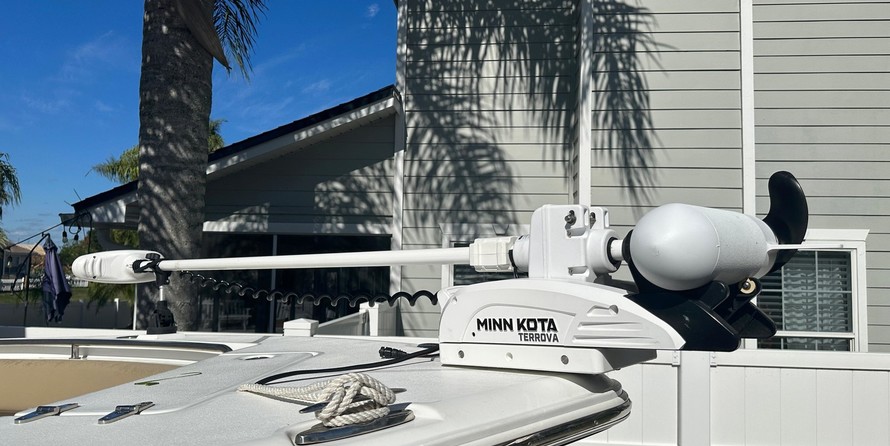 Sea Ray hunt ultra 211