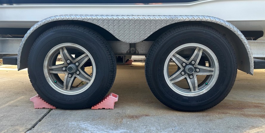 Sea Ray hunt ultra 211