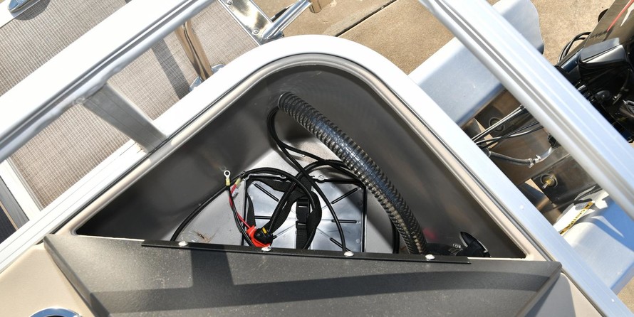 Sun Tracker Bass Buggy 18 DLX