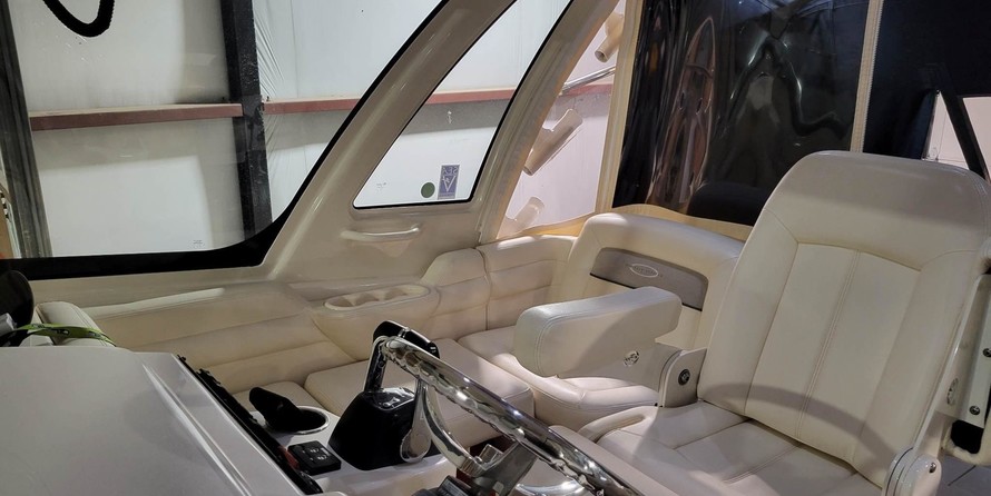 Grady-White Express 330