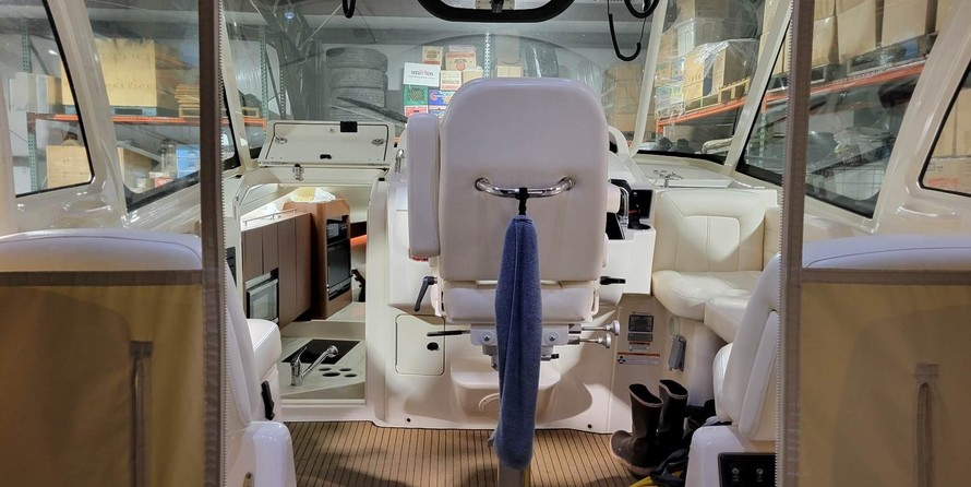 Grady-White Express 330