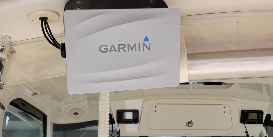 Grady-White Express 330