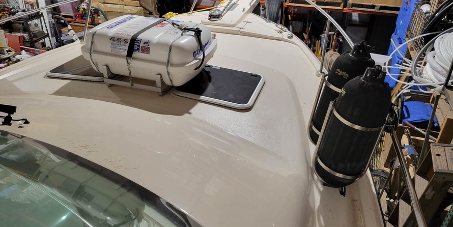 Grady-White Express 330