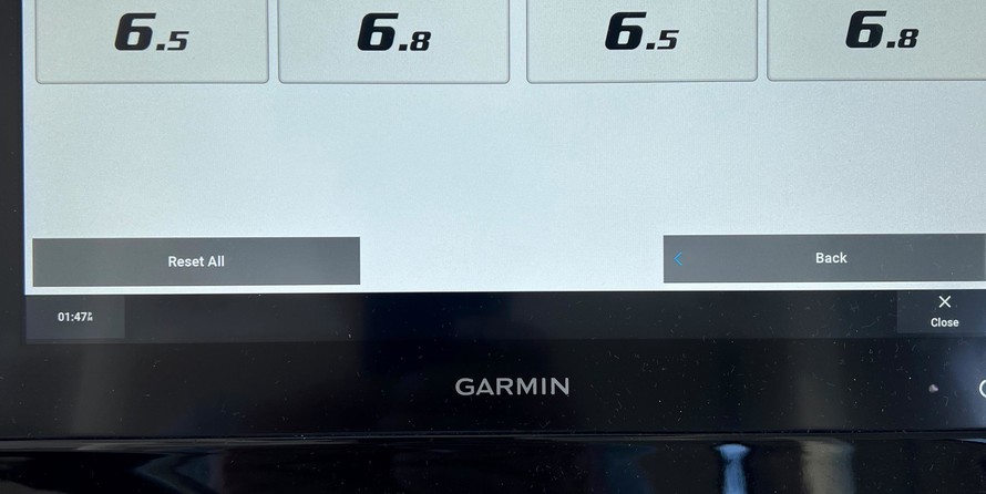 Pursuit st 310 sport