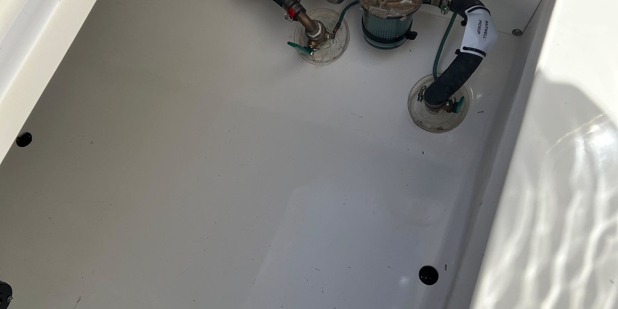 Pursuit st 310 sport