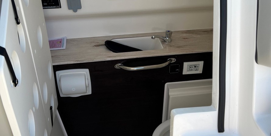 Pursuit st 310 sport