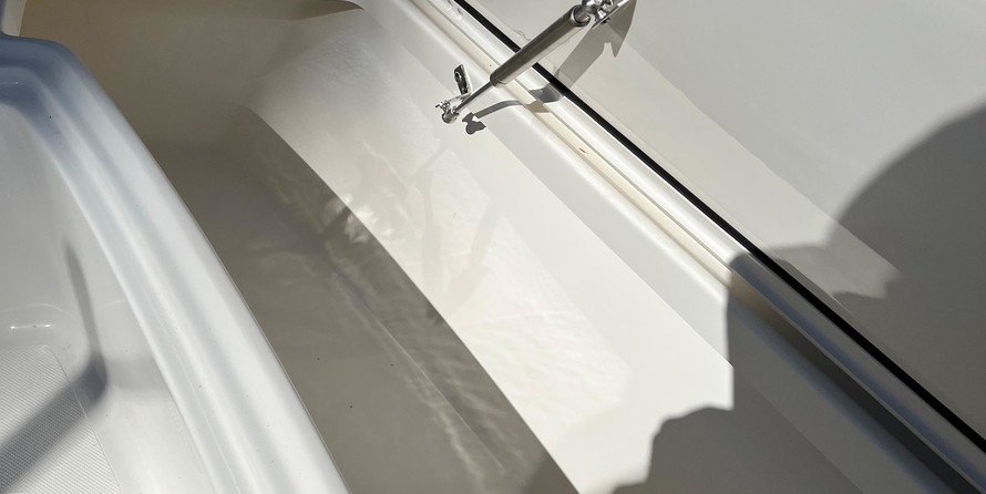 Pursuit st 310 sport