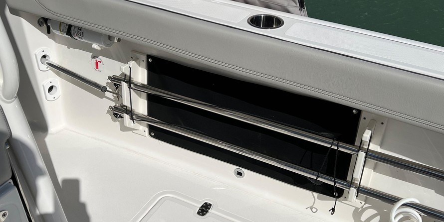 Pursuit st 310 sport