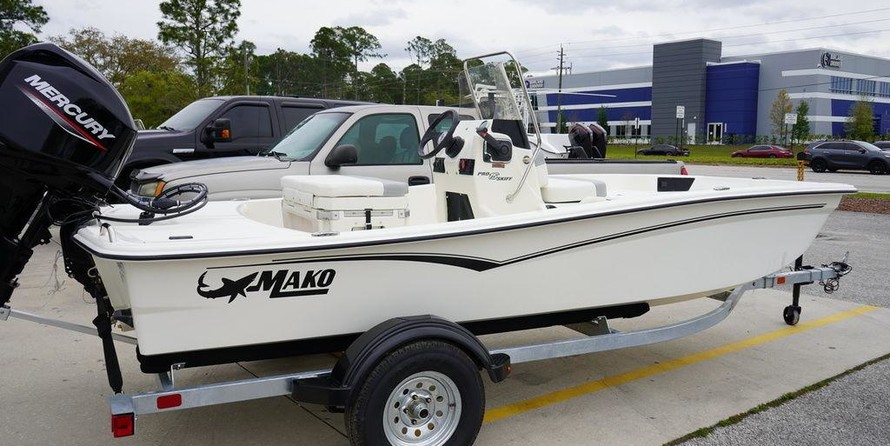 Mako Pro Skiff 15 CC
