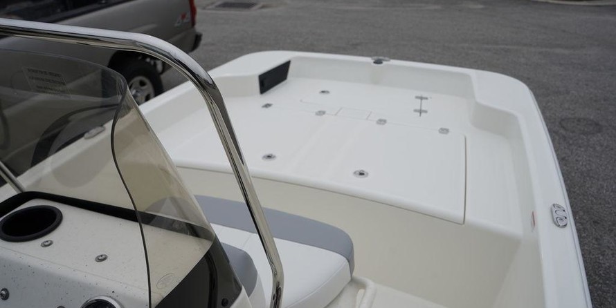 Mako Pro Skiff 15 CC