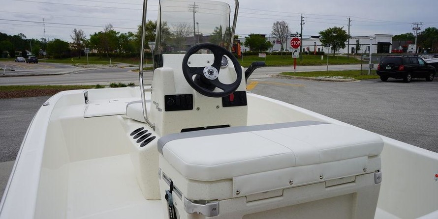 Mako Pro Skiff 15 CC