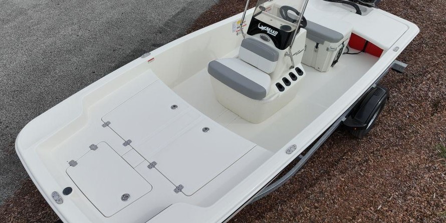 Mako Pro Skiff 15 CC