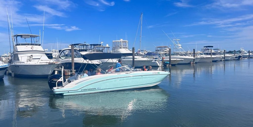 Chaparral 250 SunCoast