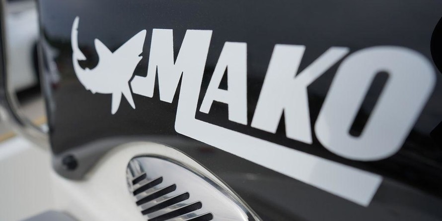 Mako Pro Skiff 17 CC