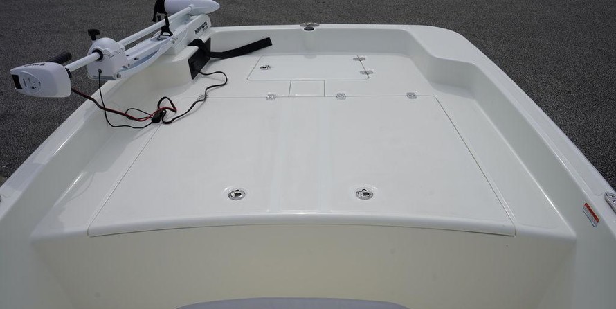 Mako Pro Skiff 17 CC